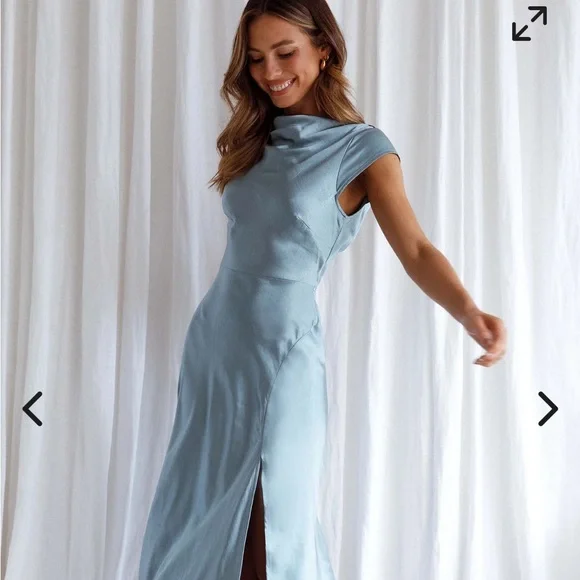 Selfie Leslie Sky Blue Midi Dress - Picture 3 of 6